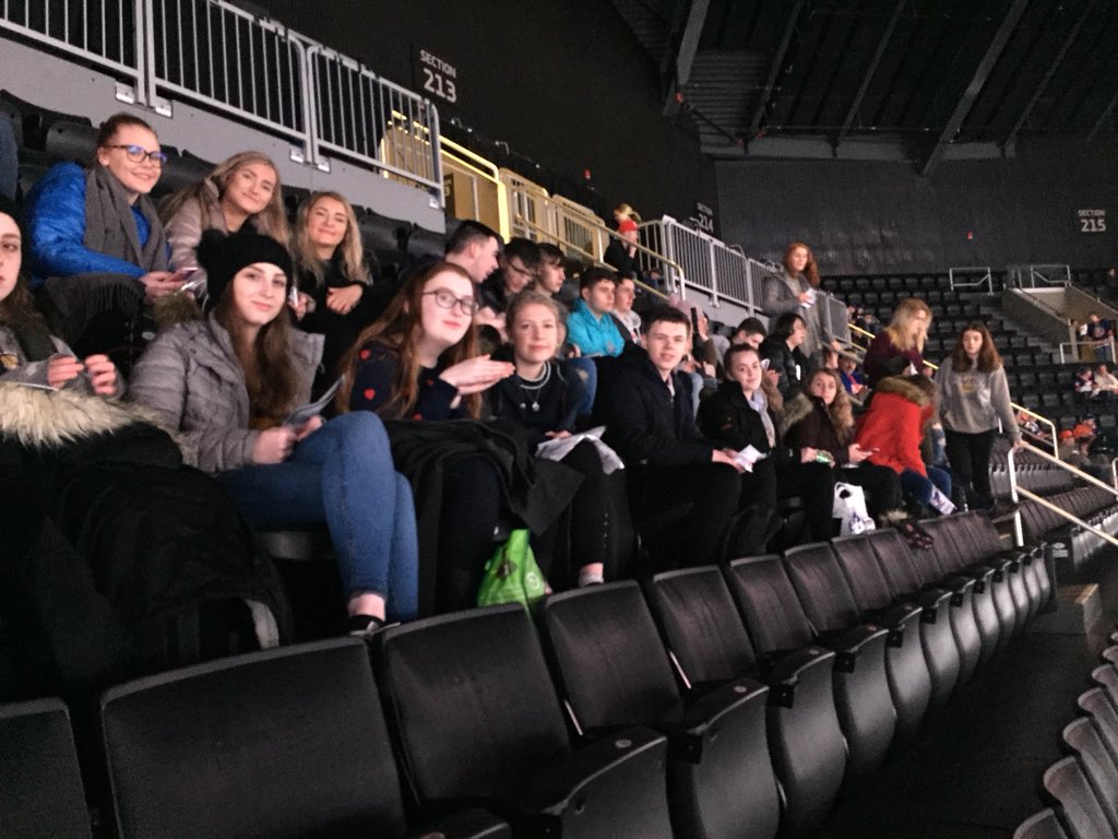 CBHSGeog's tweet photo. Mon the NY Islanders 🥅🏒@coatbridgehigh https://t.co/rAVjIX9kAC