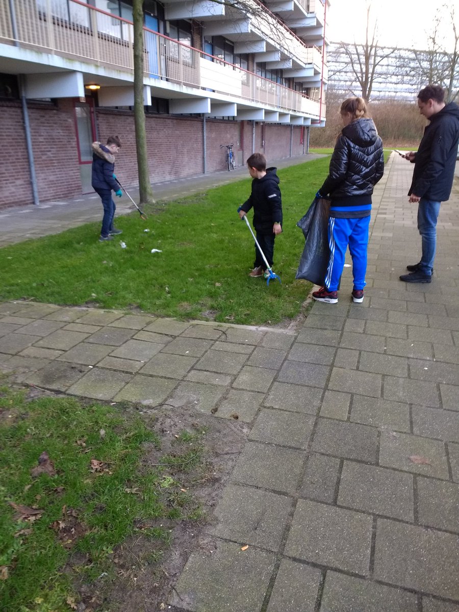 Onze kanjers weer aan het werk bij het Jagersbosch. @CSMooi @ErnaSchmit