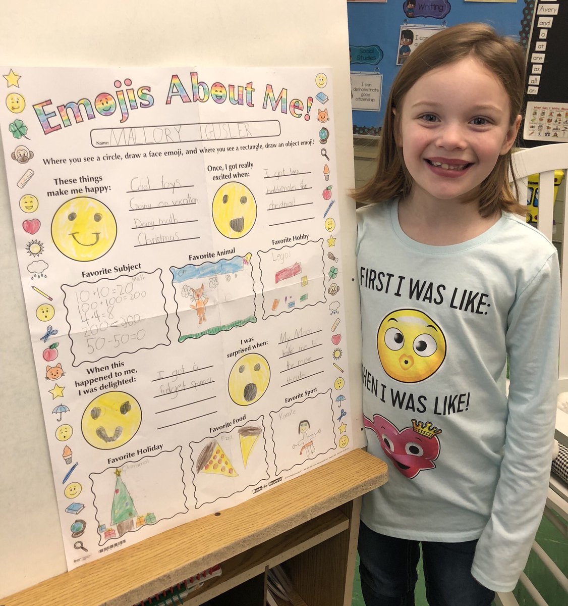 GinaKitchen's tweet photo. Mallory is our ⭐️ this week! She likes to play with Legos and her favorite food is pizza. 🍕 #nfsquirepride https://t.co/1kmwn08Qy7
