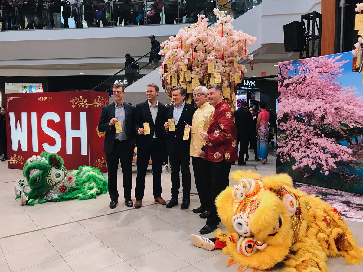 ShopSTC's tweet photo. We had an incredible first weekend of Lunar New Year celebrations and a special appearance by Mayor @JohnTory ๐โจ
Thank you to everyone who visited us, donโt forget to share your photos using #STCWISH on Instagram or Twitter for a chance to win the ultimate date night! https://t.co/gMN3h789Z8
