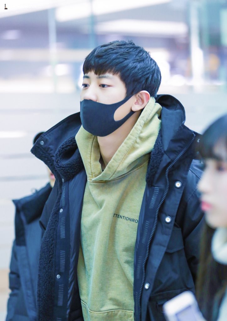 LighthouseChan's tweet photo. "세상의 끝이라도 뒤따라갈 테니."❤

 #CHANYEOL #찬열 
#iHeartAwards #BestFanArmy #EXOL @weareoneEXO https://t.co/RCzUFn3zbM