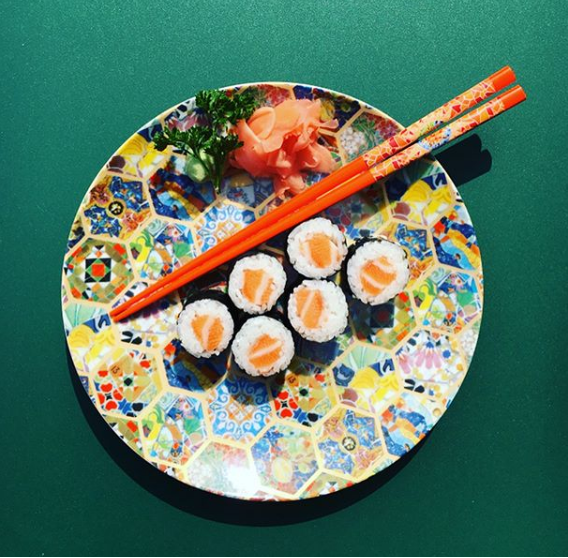 CasaBatlloGaudi's tweet photo. #CBStore 🥢🍱Do you like asian food? With our chopsticks it is even better. They are available in five colors and you can get them in the link below!
#chopsticks #gaudí #modernism #casabatllo #foodie
https://t.co/frG5YN5E6G https://t.co/ZPakjWthAz