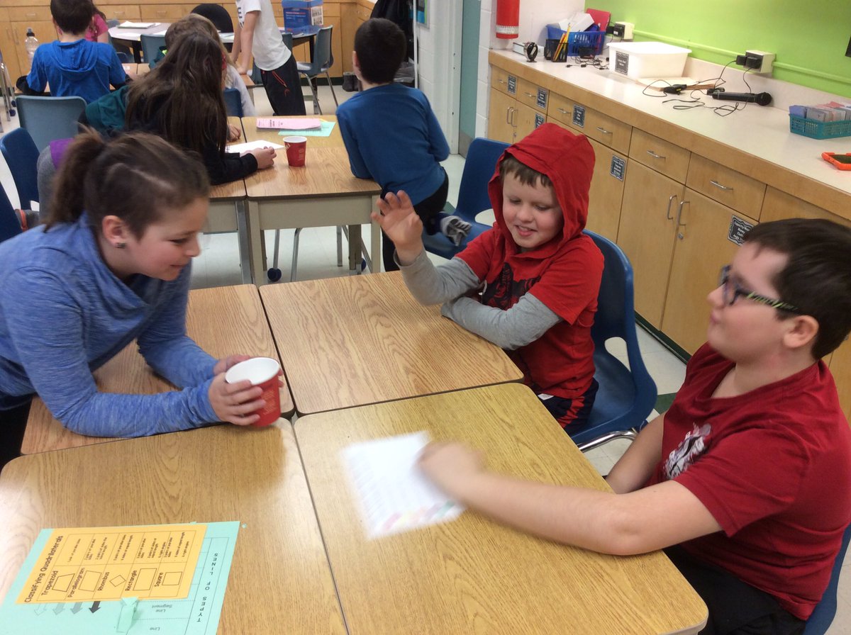 Hopkins_UTES's tweet photo. More new #basegroup skittle fun! https://t.co/00h6EVL2ie
