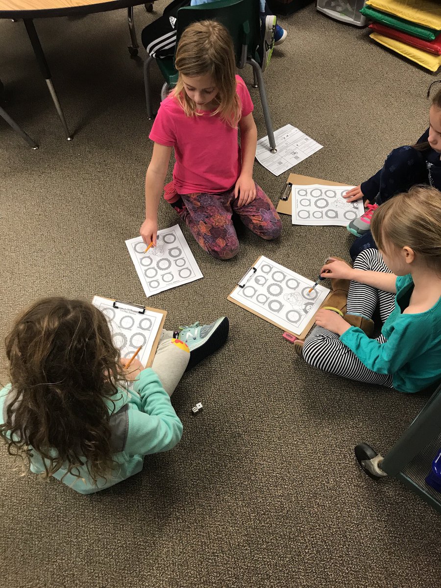 2ndGradePride's tweet photo. The Pride enjoying our new Math Choice Board time! @NTMPrincipal https://t.co/aUfLzY997T