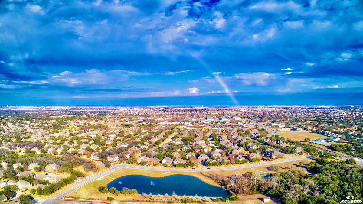 roundrock's tweet photo. Rainbow over #RoundRock. 📷: @rockstudiosinc https://t.co/HDaHQVTvrj