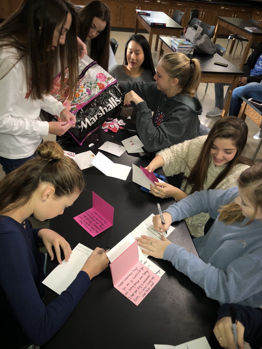 MCPrayerGroup's tweet photo. Making Valentine’s cards to bring to Parkview Nursing home for their Valentine’s day event! Thank you to everyone who participated and helped make 230 cards to share Christ’s love on Valentine’s day❤️ https://t.co/M1tUXirRFm