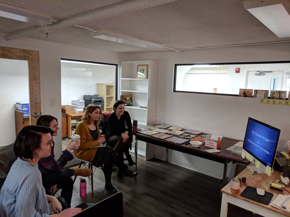 Charlotte Wenger (@wilbursbf_char) on Twitter photo #TeamPageStreet watching #alayma #TeamPageStreet watching #alayma