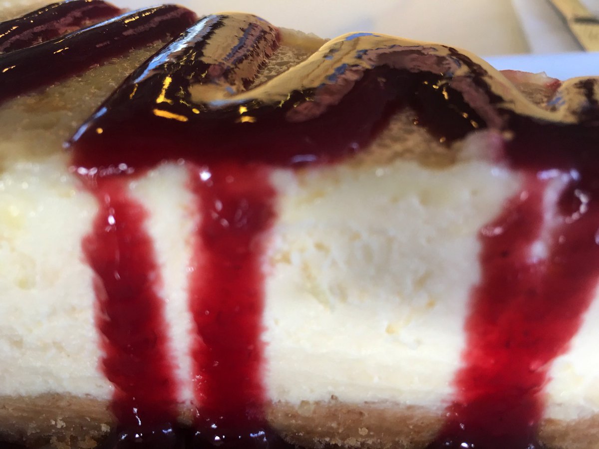 Güzel olana güzel demek gerekiyor. #antalya ‘da yenilenen menüsü ile <a href="/shxprbistro/">Shakespeare Bistro</a> ‘da yediğim #cheesecake 💯 👌🏻