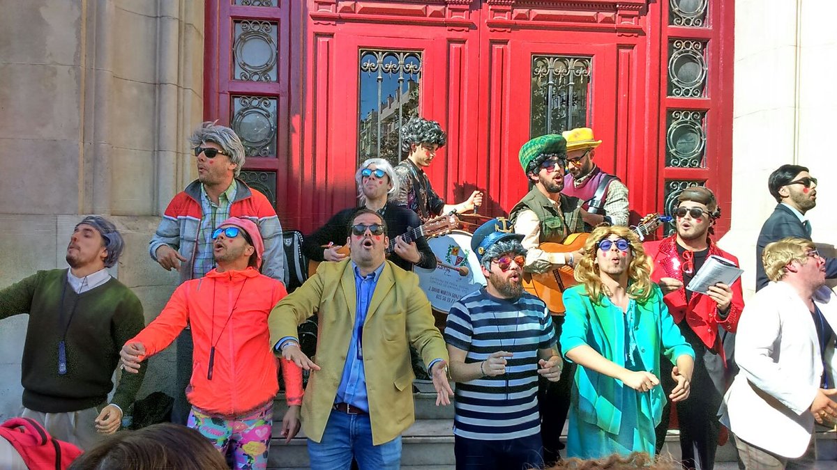 Gran día ayer en Cádiz 💛💙
#felicesalascuatro #carnaval2018