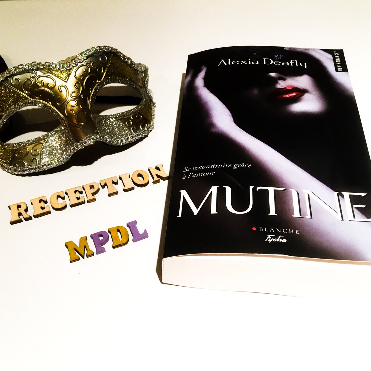 ParadisDLivres's tweet photo. 📬 Réceptions du jour
Je remercie mon partenaire pour l’envoi de ces SP
#Mutine #AlexiaDeafly #BlancheEditions
#Quantum5 #Ravenous #marieforceauthor
#servicepresse #book #livre #romance #erotic #bookporn #booklover #bookphoto #photography https://t.co/POOUCLATM0