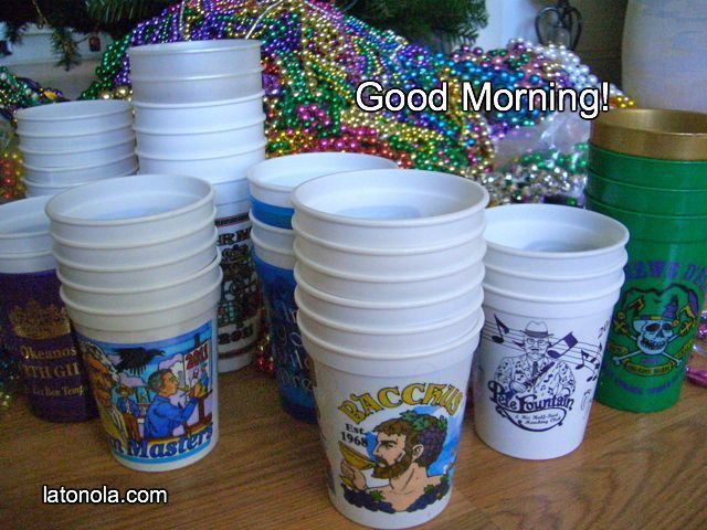KnowSmallParts's tweet photo. #GoodMorning! #MardiGras #gocups #NewOrleans #ilovemycity #OneTimeInNOLA https://t.co/Q2WO3WpQZ4 https://t.co/bxikKqUikl