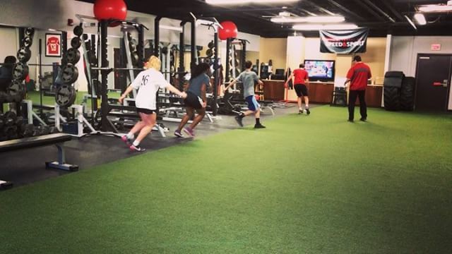 KCSpeedandSport's tweet photo. Crossover Quickstep to give this chilly Monday morning a jolt! ⚡️👟🔥
.
.
.
.
.
KC Speed & Sport - Helping athletes of all ages and skill levels achieve Athletic Performance Excellence through positive instruction, training, and motivation
—
#strengtha… https://t.co/HrpzvxkLq5 https://t.co/L3NlnFVpDm