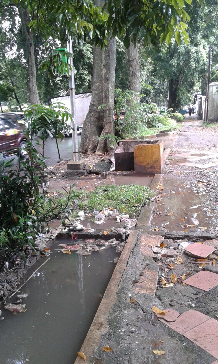 BPbC_UNITY's tweet photo. @aspirasi_bogor tlg di tindak lanjuti saluran got tersumbat sampah sudah lebih dari 2 bulan di jln ahmad yani samping warung nagih https://t.co/nUsY2LYBmL