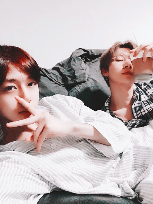 ringdingong's tweet photo. all in our pajamas 💤 #MonbebeSelcaDay https://t.co/fQKsfs4F6q