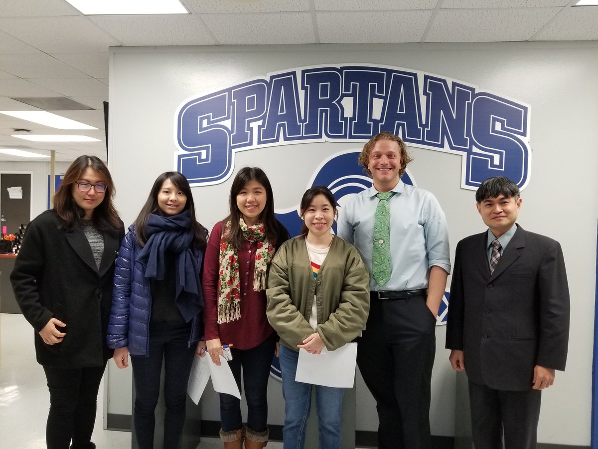 adamslaoshi's tweet photo. Soochow University Professor Lee and students visit SIS to learn about US public education @SISMagnet https://t.co/gwYehpGora