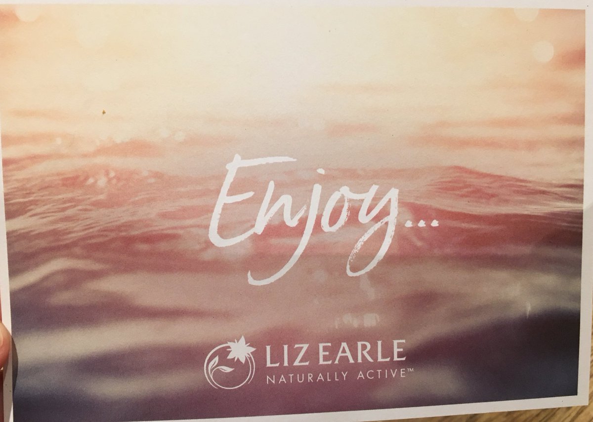 Andrea_Hynes's tweet photo. @lizearle Have to say a huge thank you to Jane in your online customer services for dealing with a damaged order so promptly and professionally!! Already a huge fan of your brand/products and even more so now! Thank you again and well done to all your team x https://t.co/CH2JLW9136