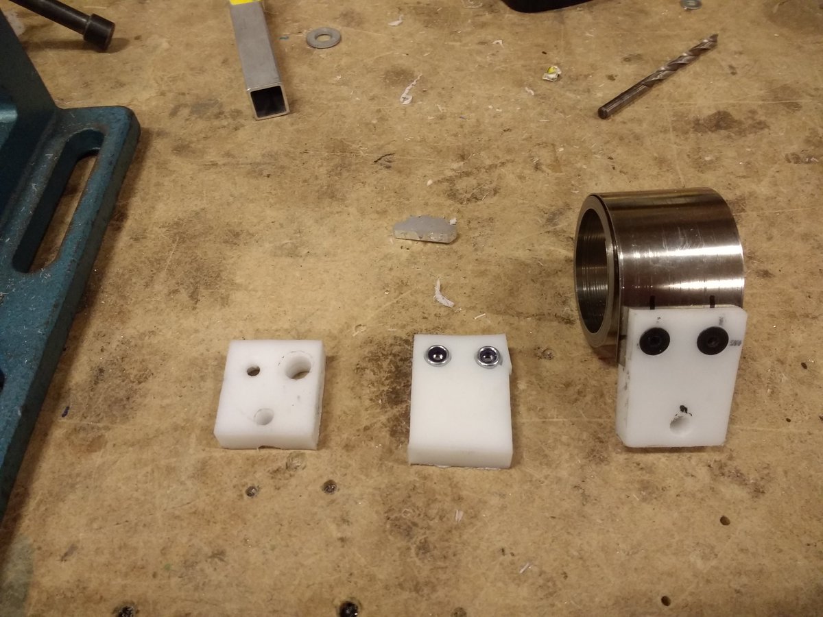 mistralnewman's tweet image. Build season: sometimes you just spend 6 hours trying to get a single piece of plastic right. #omgrobots #FailAgain