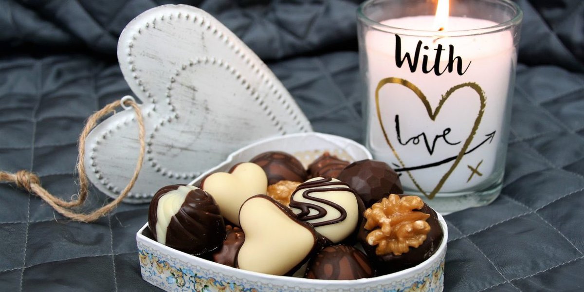mamaontherockz's tweet photo. Just a couple more days! Valentine's #GiftGuide For #Men-What Your Real-Life #Women Actually Want #generous #gift #handmade #holiday #mama #mom #mother #original #present #thoughtful #valentine #valentinesday #TMOTR #RT #retweet #follow https://t.co/hrJrxyb2S9โฆ https://t.co/AggEI5P1Bz