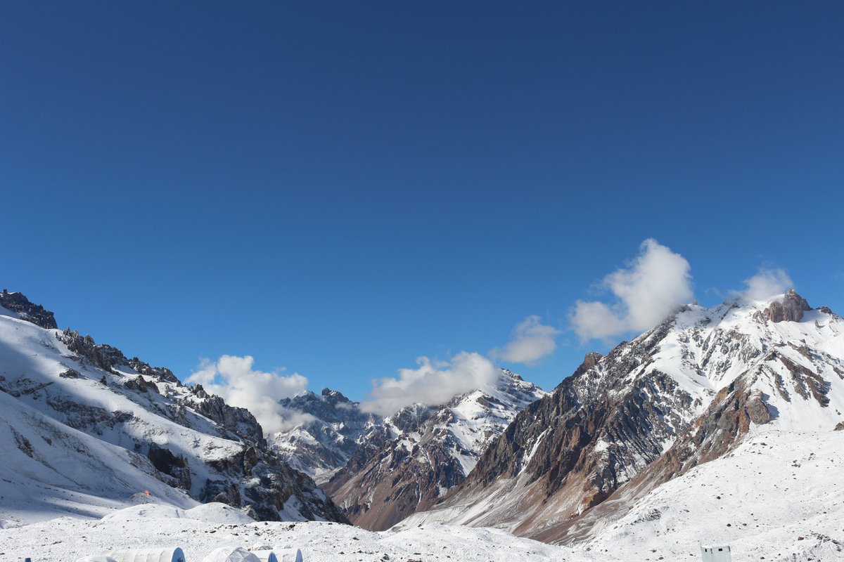 ThePanelDublin's tweet photo. You don’t want to miss this honest & inspiring account of what life on the top of the world is like. Our sponsored mountaineer Derek Mahon QFA gives his account of #Aconcagua. Derek what an achievement! #7SummitChallenge https://t.co/IRLMP5v71i https://t.co/kUODob0sBP