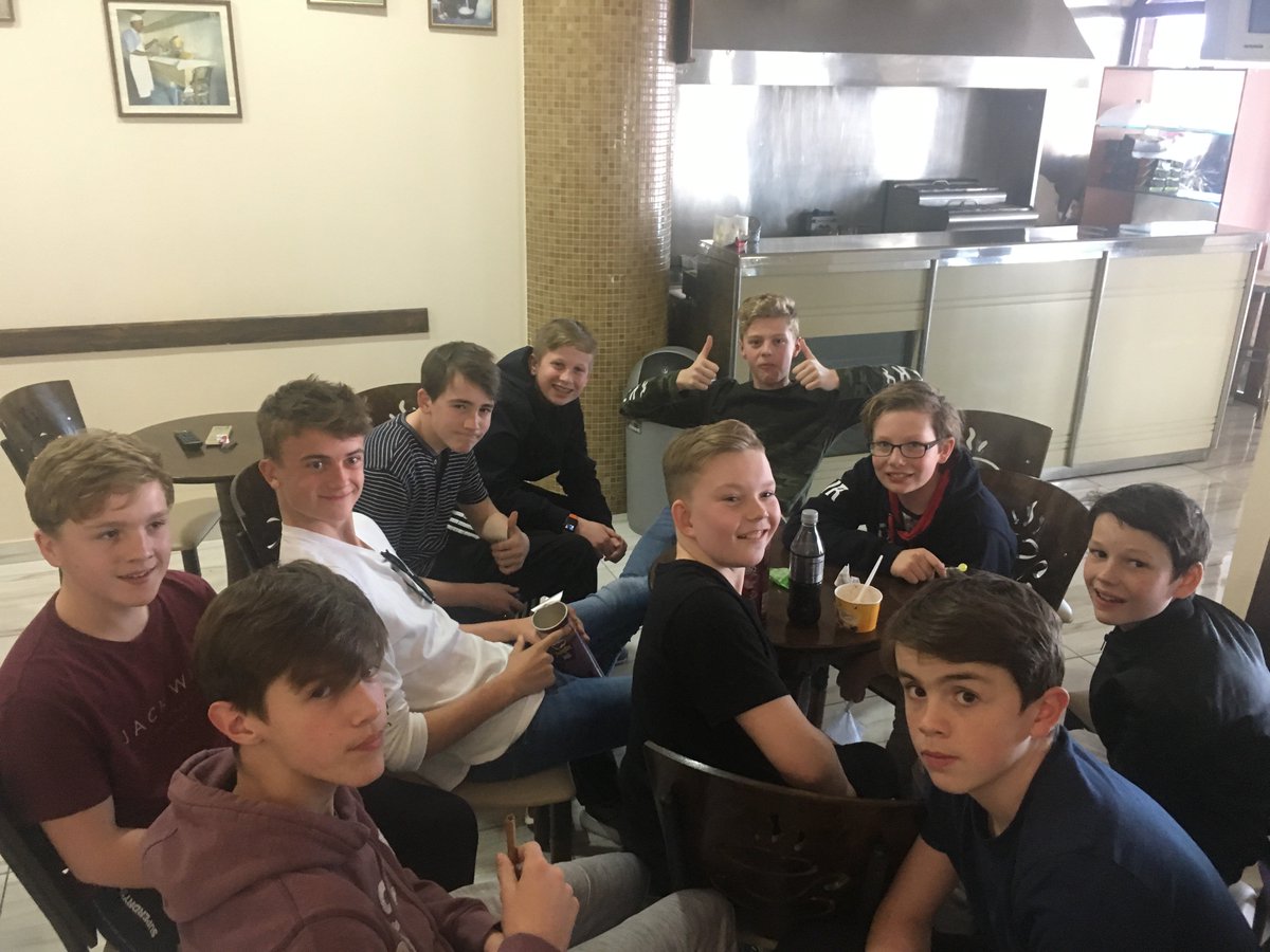 NewHallClassics's tweet image. This really is the Rio bridge! I kept missing it! #disappearingbridge #tunnels #mountainroads #notcrossroads #BSiL