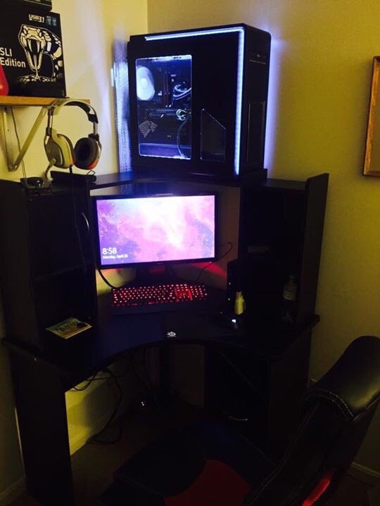 JoshBuhGawsh's tweet image. First day off from streaming. I streamed literally all weekend! Now to get this Monday over with. Here’s a cool picture of my stream rig to hold you guys over! This is a pretty old picture. Much has changed! #pcporn #ratemysetup #setup2018 #lol #love #follow4follow