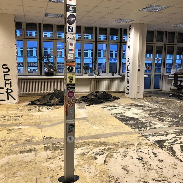 joerg's tweet photo. #renovation who needs a #carpet? #allnew #acceleratorlife https://t.co/xlDayc9sDk https://t.co/mp8JbtNUdS