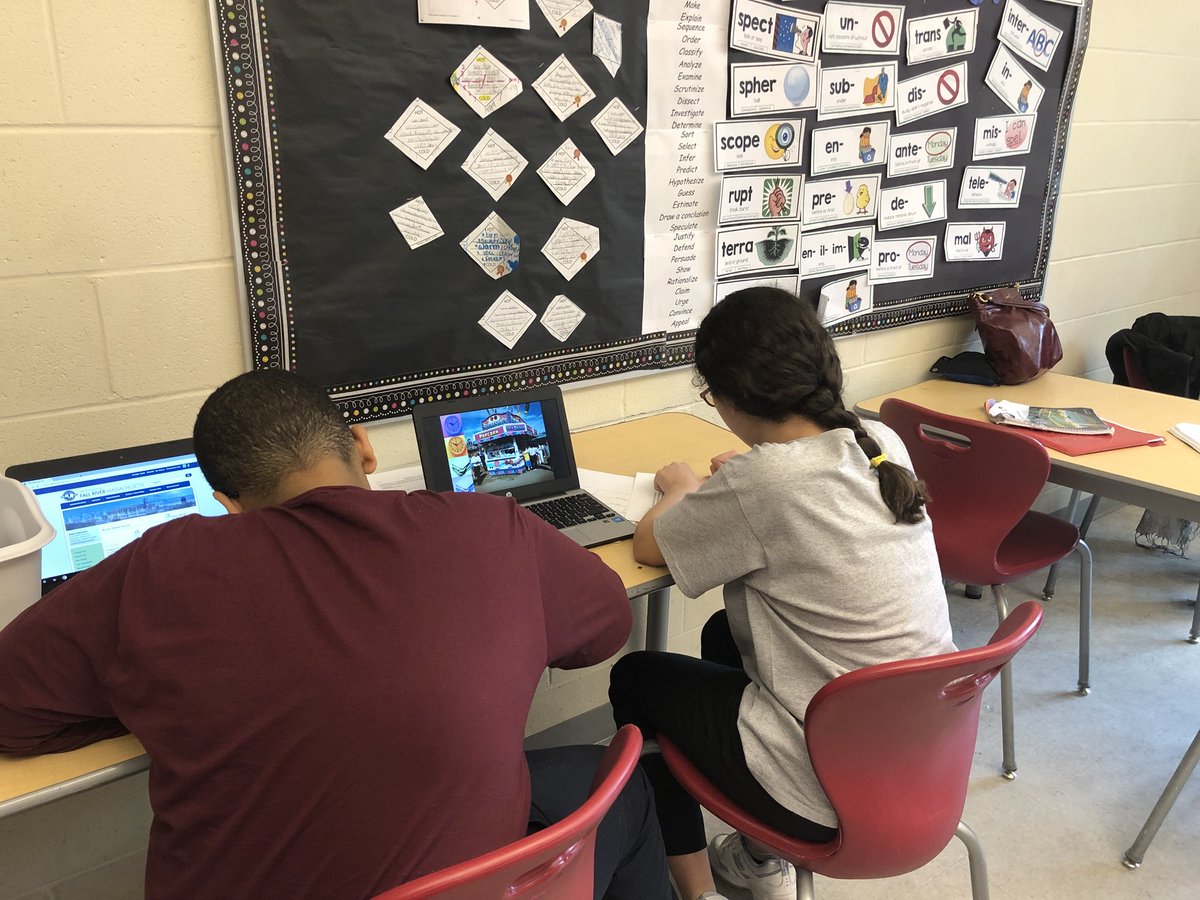 ELLs_frps's tweet photo. ELs @frps_Morton making inferences &amp; observations and discussing cause and effect relationships. ESL classes building #AcademicLanguage to help our #ELs @frpsinfo succeed.  #LanguageFrames #BlendedLearning #GoogleClassroom https://t.co/Xy3x2HYMwq
