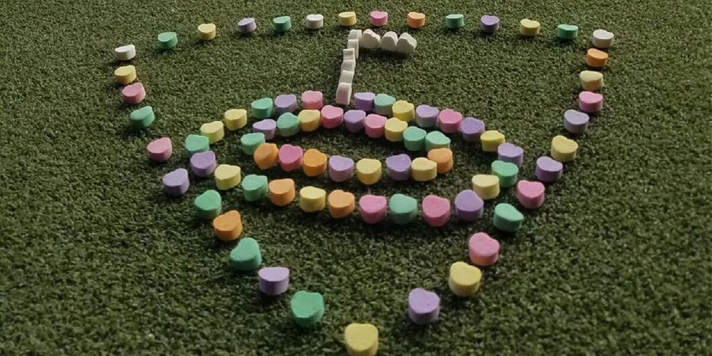 Topgolf's tweet photo. Want to win a $100 Topgolf Gift Card for #ValentinesDay? RT this. Want to purchase one on your own? We're offering something free for you too: https://t.co/bEIDXFFY1K 
---
Winner will be chosen randomly on 2/15/17 at 10:00 AM CST https://t.co/zpNHkWJahY