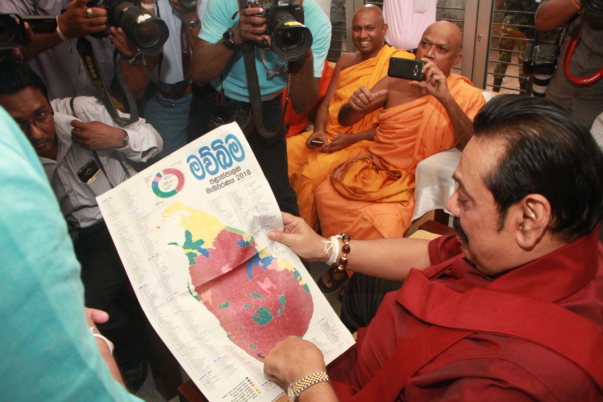 PresRajapaksa's tweet photo. Former President Mahinda Rajapaksa calls for the immediate dissolution of Parliament and for holding a General Election. #SriLanka #LGPolls2018 #LGPollsSL https://t.co/4t9ZARoQcw