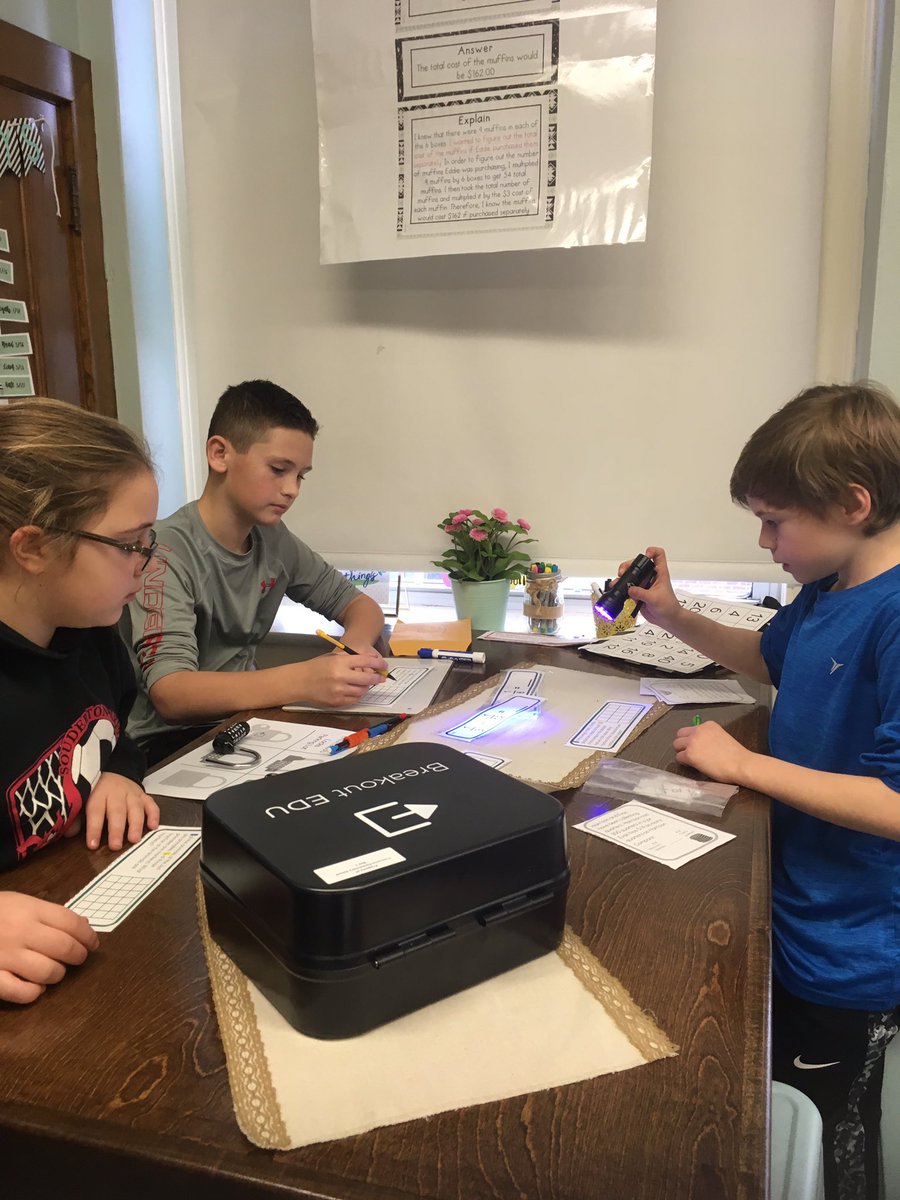 SASD_Franconia's tweet image. Our 5th graders are collaborating and using critical thinking skills to &quot;unlock&quot; the complex world of &quot;fractions!&quot; #SASDNext