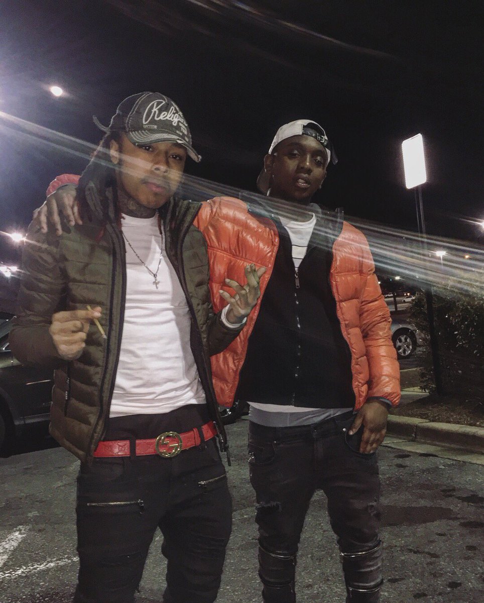 TheRealGiooo's tweet photo. 👹🐶👹🐶🌎 https://t.co/jNm8jYx5cJ