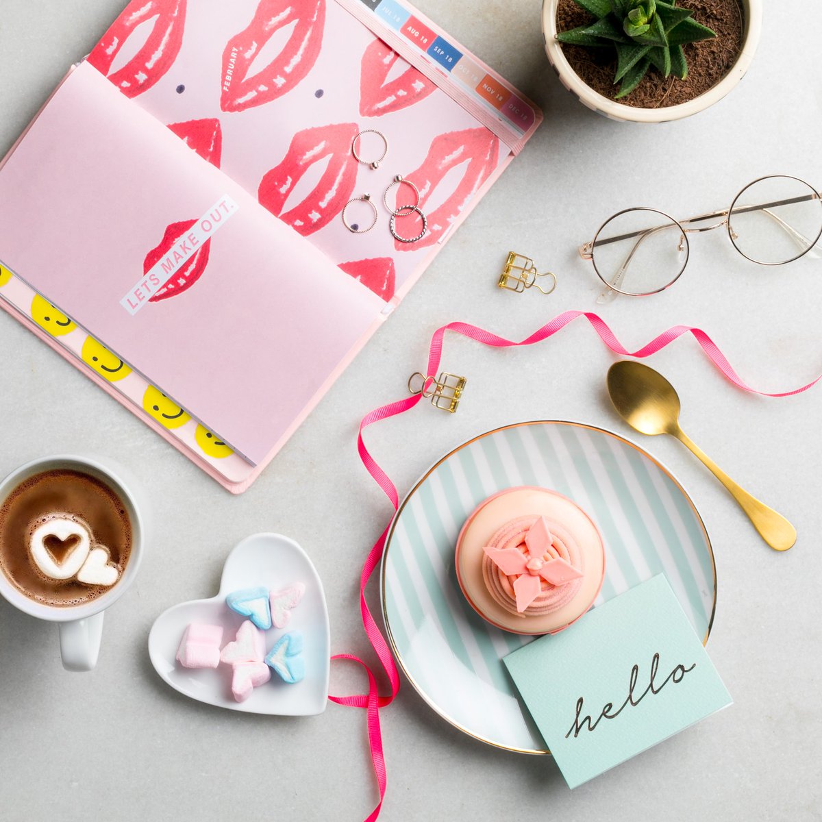 SproutGourmet's tweet photo. Hello beautiful! Have you gotten yourself this adorable planner from #OddGiraffe yet? The perfect planner with desserts from Sprout will give everyone #DeskGoals! 
 #ValentineWeek https://t.co/Bpg9TSfLQH