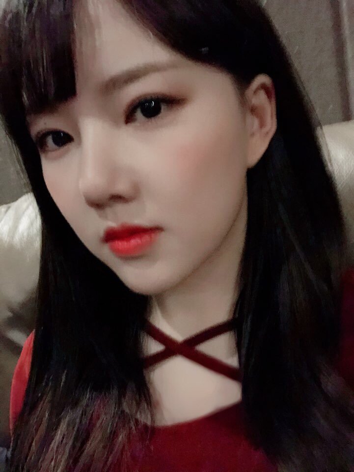 hkgbuddies_'s tweet photo. 180213 @GFRDofficial official Kakao Talk account update!
https://t.co/jmaciitEm6
#GFRIEND #여자친구 #YERIN #예린
#여자친구_삼주년_축하해 #3yearswithGFRIEND https://t.co/Bu0zpAgcux