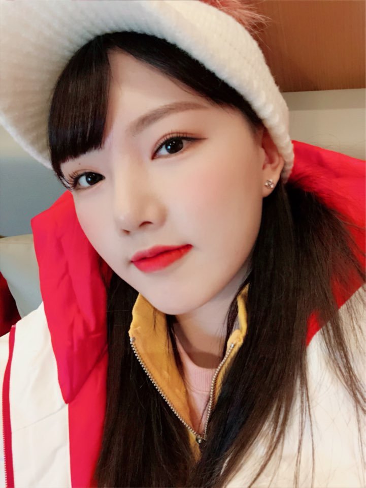 hkgbuddies_'s tweet photo. 180213 @GFRDofficial official Kakao Talk account update!
https://t.co/jmaciitEm6
#GFRIEND #여자친구 #YERIN #예린
#여자친구_삼주년_축하해 #3yearswithGFRIEND https://t.co/Bu0zpAgcux