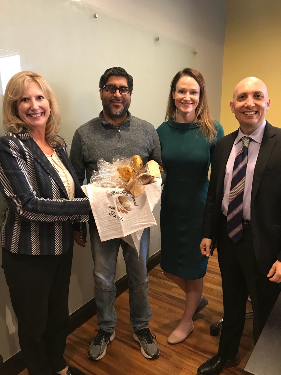 LeadFLConnect's tweet image. Thank you to Mike Freed, Leadership Florida Cornerstone XXXIII, Nan Rothstein, College IV, Virginia Hall, Cornerstone XXXV and Husein Cumber, Cornerstone XXX, for taking the time to break bread with Wendy Spencer last week! We appreciate your dedication to Leadership Florida!