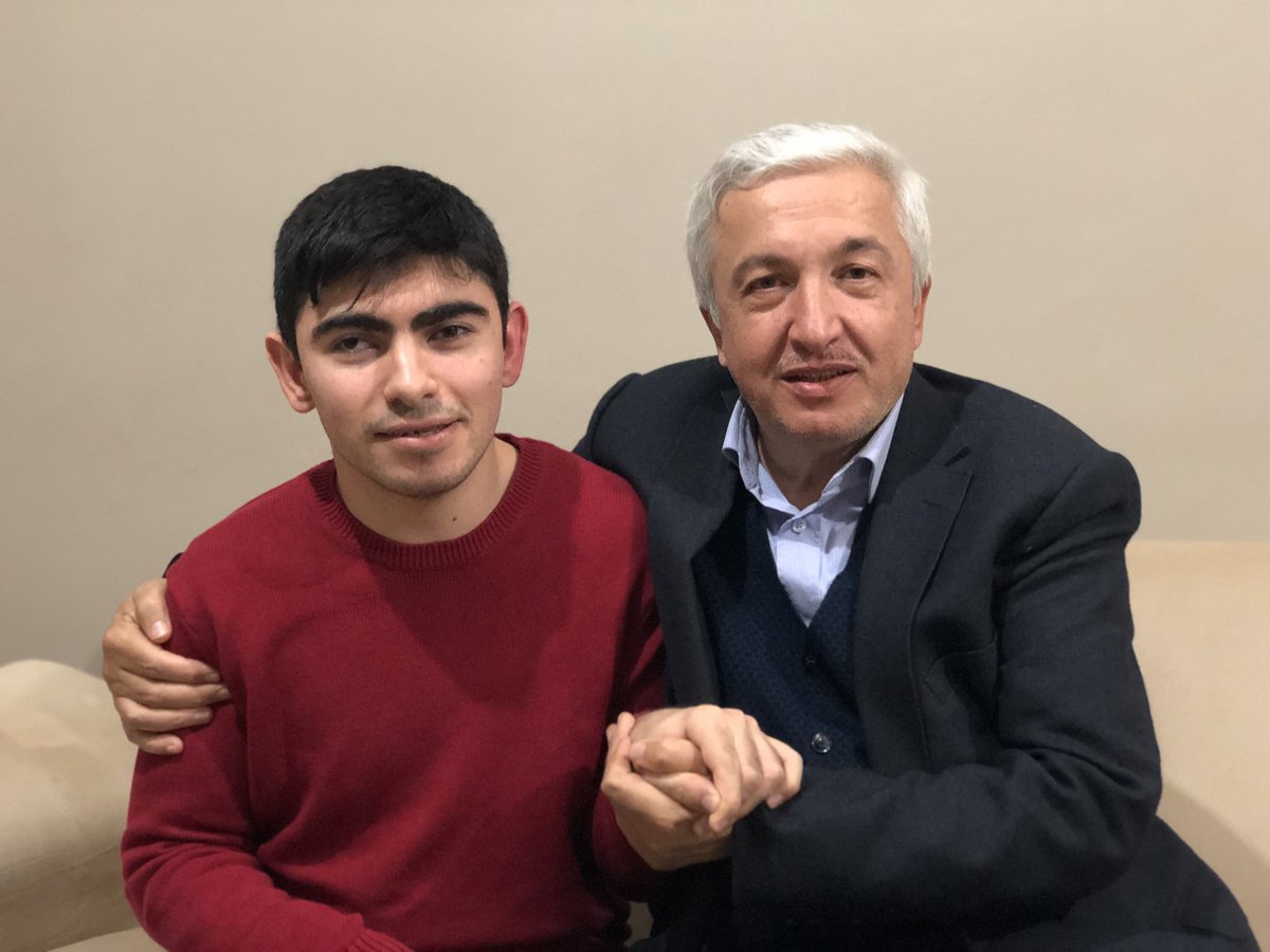 okuyanmehmet's tweet photo. Dün akşam İstanbul’daki derslerimizin sıkı takipçisi olan İbrahim yavrumuzun evine misafir olduk. Bu vesileyle Serebral Palsi hastası kardeşlerime Rabbimden şifa niyaz ediyor; yakınlarına kolaylıklar, toplumumuza da yüksek farkındalık diliyorum. https://t.co/SvcPGX4QNr