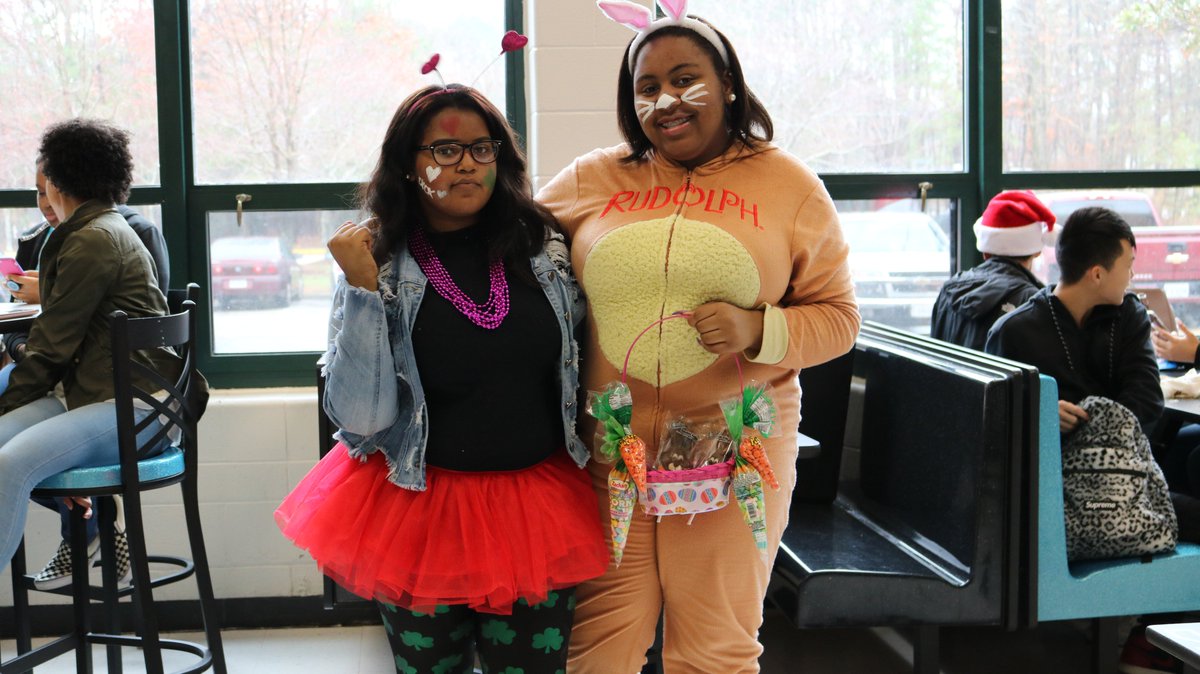 NNPSWoodside's tweet photo. Today is the start of Spirit Week 2.0 here at the Wood. Today's theme was Holiday Mashup (wear your favorite holiday attire) #NNPSPride #Woodsidepride https://t.co/dRtMZH0QHB