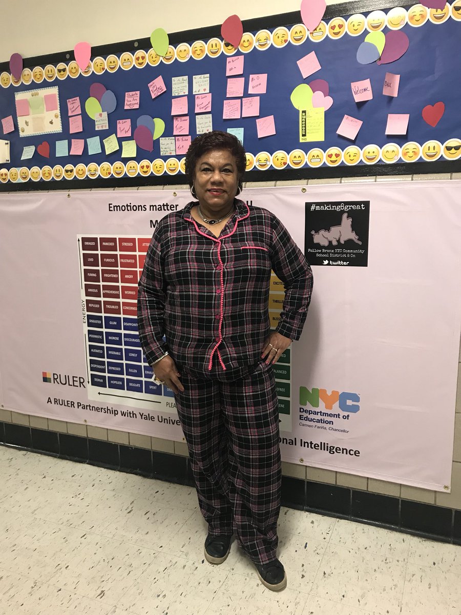 freebutterfly73's tweet photo. Spirit Week at JHS125! 🔥💕😊@PCAtJHS125 @NYCSchools @Making8Great @UFT @CarmenFarinaDOE @FollowCSA #pajamasday #ilovemyschool #JHS125Rocks #PublicSchoolProud https://t.co/CXxKpmsrC5