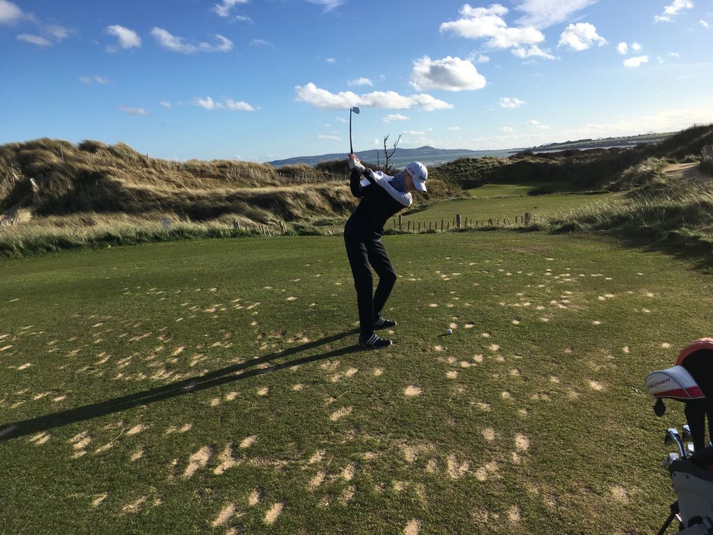 McGettrickDamo's tweet photo. @CorballisLinks @CarrGolfTravel  sampling the delights of Corballis &amp; his passion for golf during #midterm Looks stunning and credit to his Caddy aka Mum for the pics #juniors #GOTY https://t.co/TVh9eE6Zfw