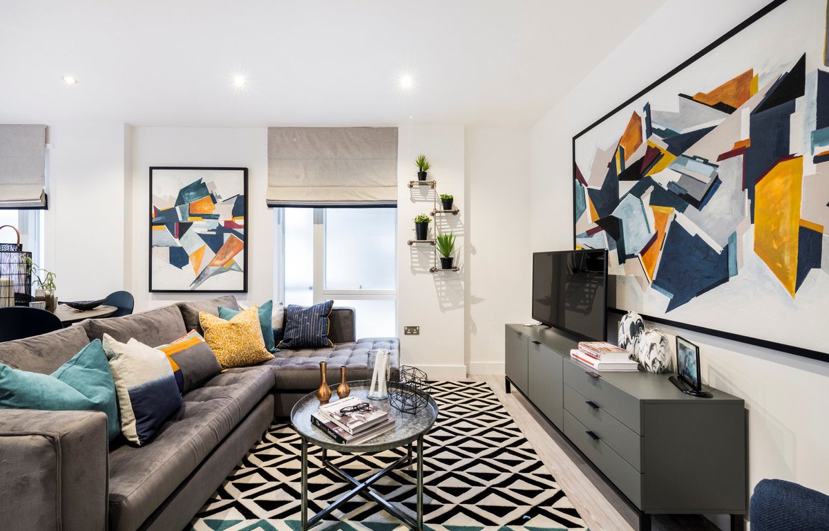 Hill_Group_UK's tweet photo. This contemporary open-plan living room is from #Quadra, our collection of new homes located in #Hackney on the edge of #LondonFields - learn more about these age-exclusive homes today: https://t.co/MMxlRFwpIX @Hanover_Housing https://t.co/zCfkh6uhZH