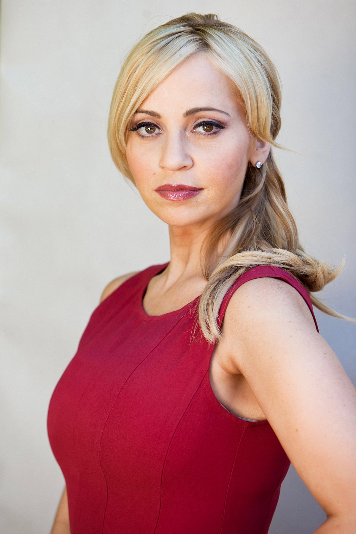 Happy 45th Birthday to the queen of voice actresses Tara Strong 