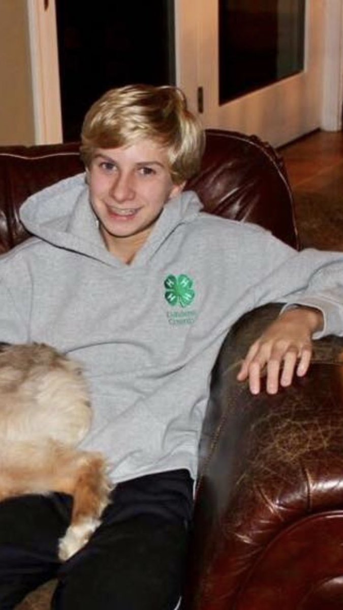 Gracen4031's tweet photo. my little brother is literally a blonde Eric Forman I’m dead https://t.co/ThRud317xJ