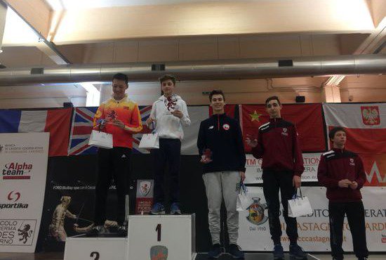 Chilesgrima's tweet photo. LEOPOLDO ALARCÓN LOGRÓ MEDALLA DE BRONCE EN TORNEO INTERNACIONAL DE LIVORNO https://t.co/VAySFanuw9 https://t.co/2ahG9cGeh6