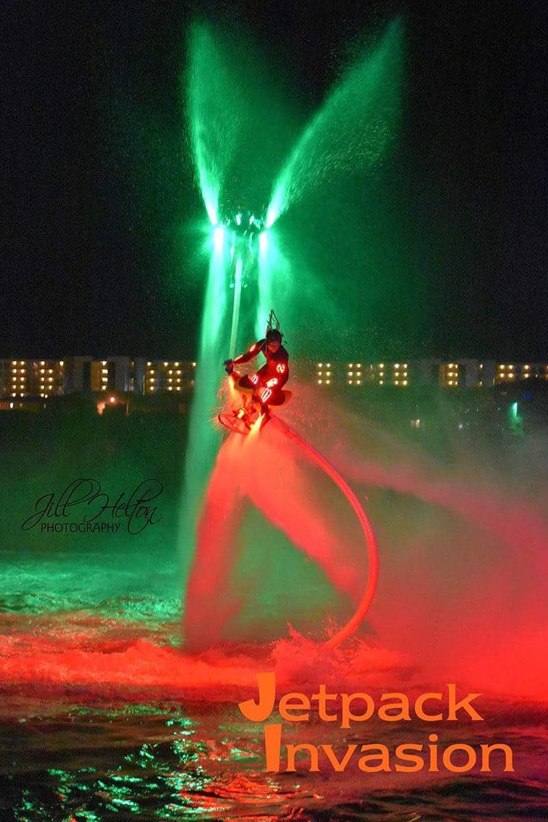 Liquid2016's tweet photo. Night flights with jet pack invasion #waterproof #ledlightsuit #hydroflight #gobig #shinebright https://t.co/02EUVmI3Mb