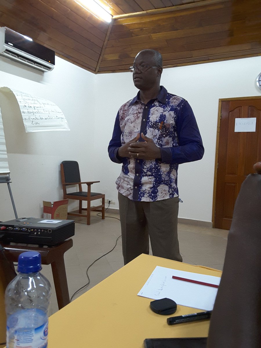 Tata_Bami's tweet photo. Atelier de conception de bande dessinée sur la migration sûre et sécurisée https://t.co/TqApnF8cWs