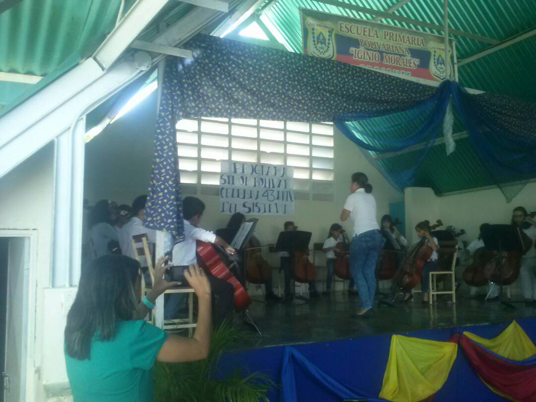 Ensamble de colon vello 7/8 en la escuela iginio morales