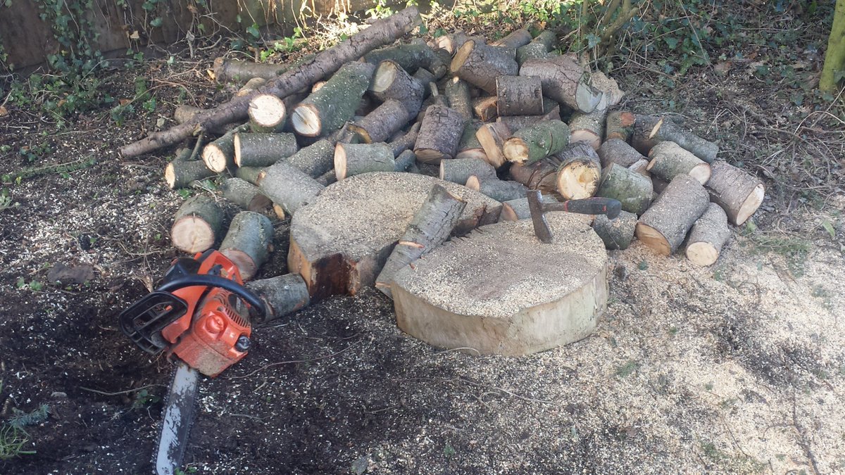 RedRoseServices's tweet image. A customer of ours requested that we turn some fallen debris into usable firewood.