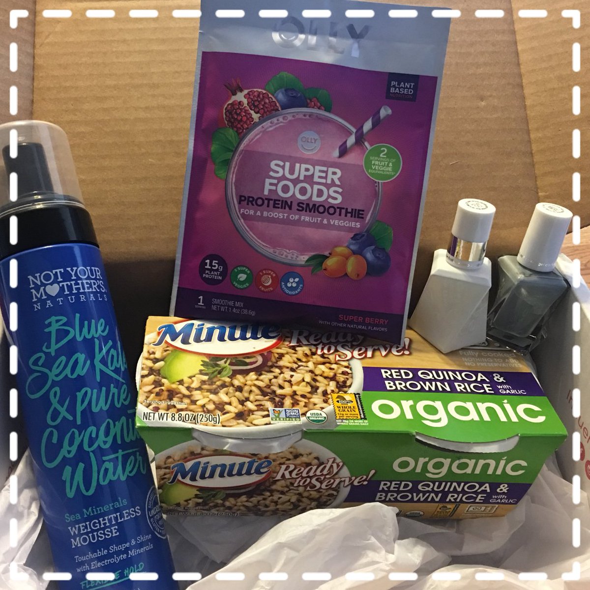 tervin10's tweet photo. Got my Finesse VoxBox #finessevoxbox can’t wait to try everything !! https://t.co/0yYj8cl4Rf