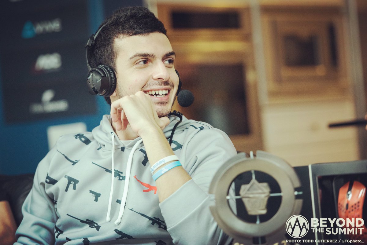 tarik tweet media