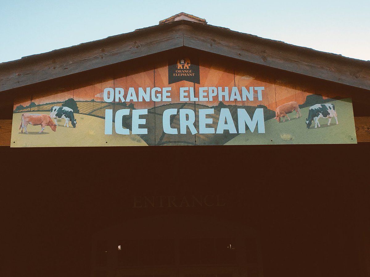 Elephant_Farmer's tweet image. It’s beginning to look a lot like opening!  #newsignage #openingsoon #springsoon